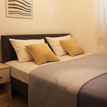 Apartment Doris Шибеник Экстерьер фото