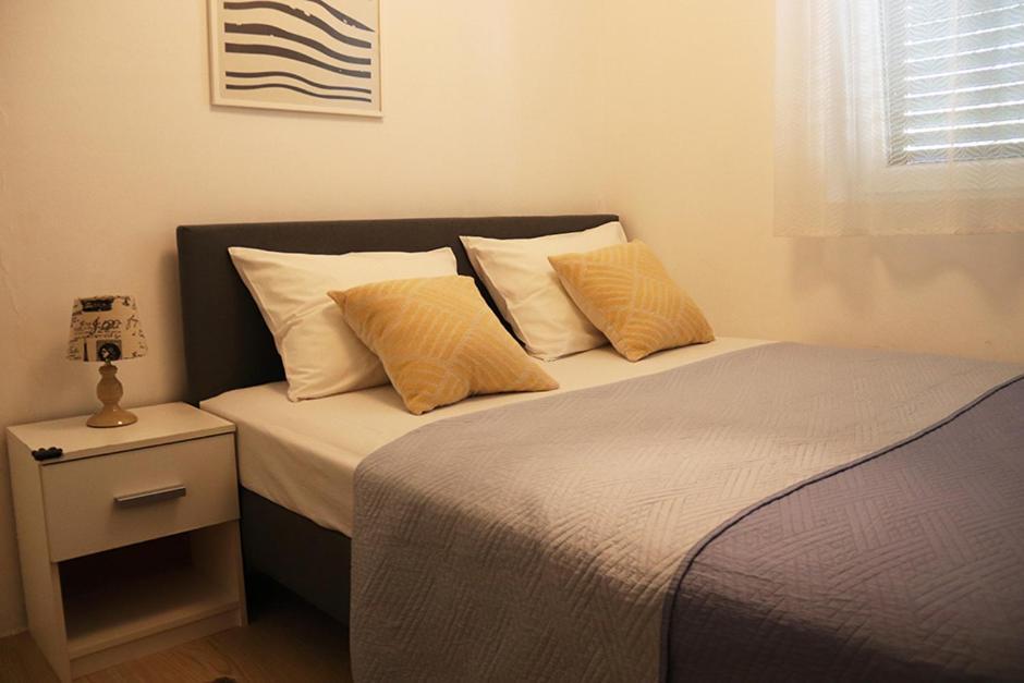 Apartment Doris Шибеник Экстерьер фото